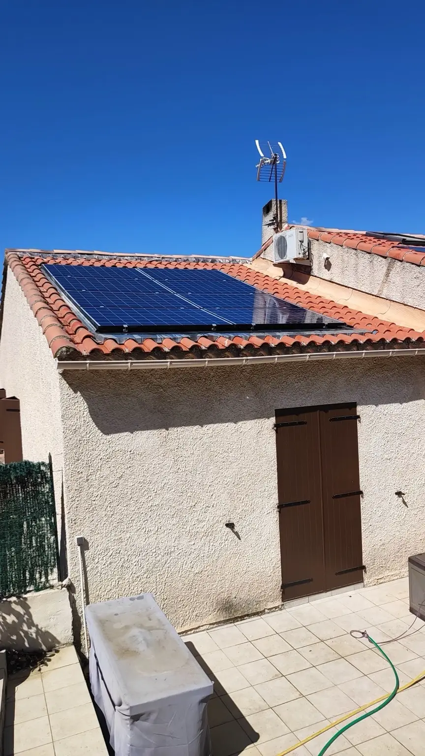 Nettoyage professionnel de panneaux solaires par Solencia